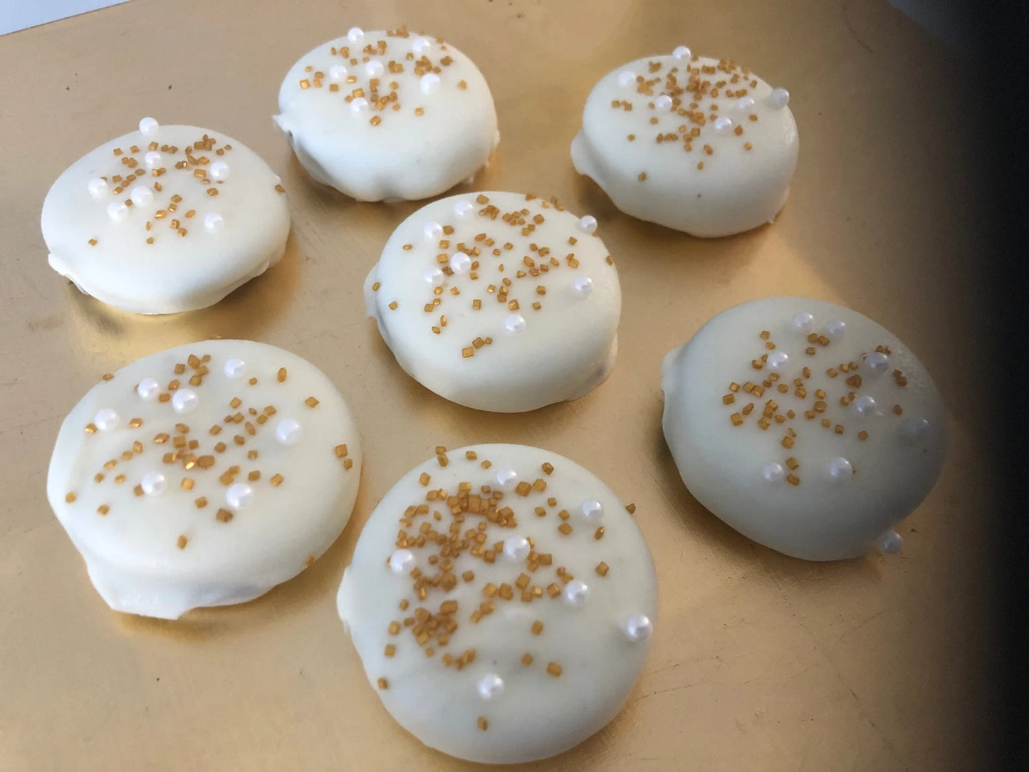 White Chocolate Oreos - White Chocolate Dipped Oreos - Party Treats - Wedding Shower Favors - 1 dozen