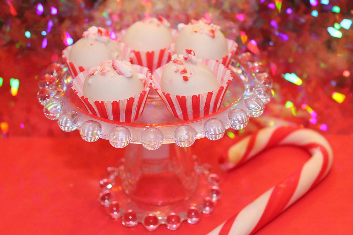 Candy Cane & Peppermint White Chocolate Covered Cake Bites – 1 Dozen