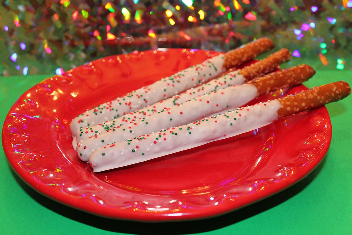 Chocolate Covered Christmas Pretzel Rods – 1 Dozen
