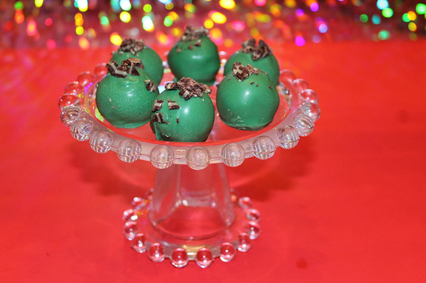Mint Chocolate Chip White Chocolate Covered Christmas Cake Bites – 1 Dozen
