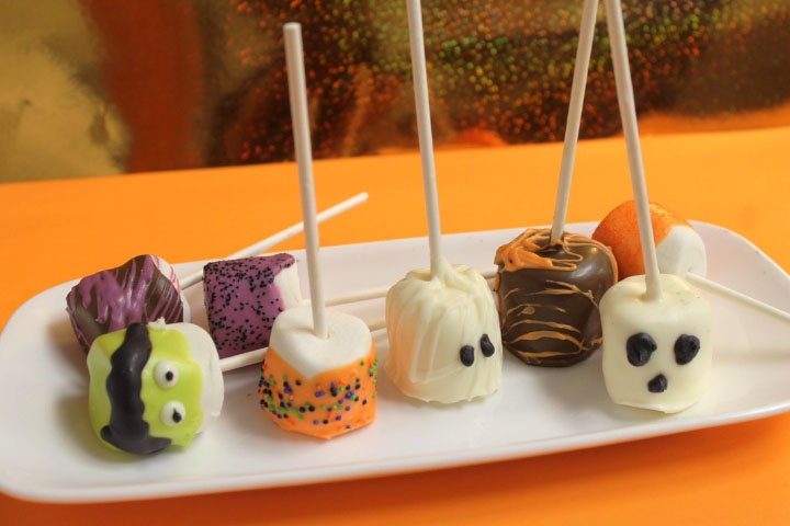 Halloween Chocolate Covered Marshmallow Pops – 1 Dozen