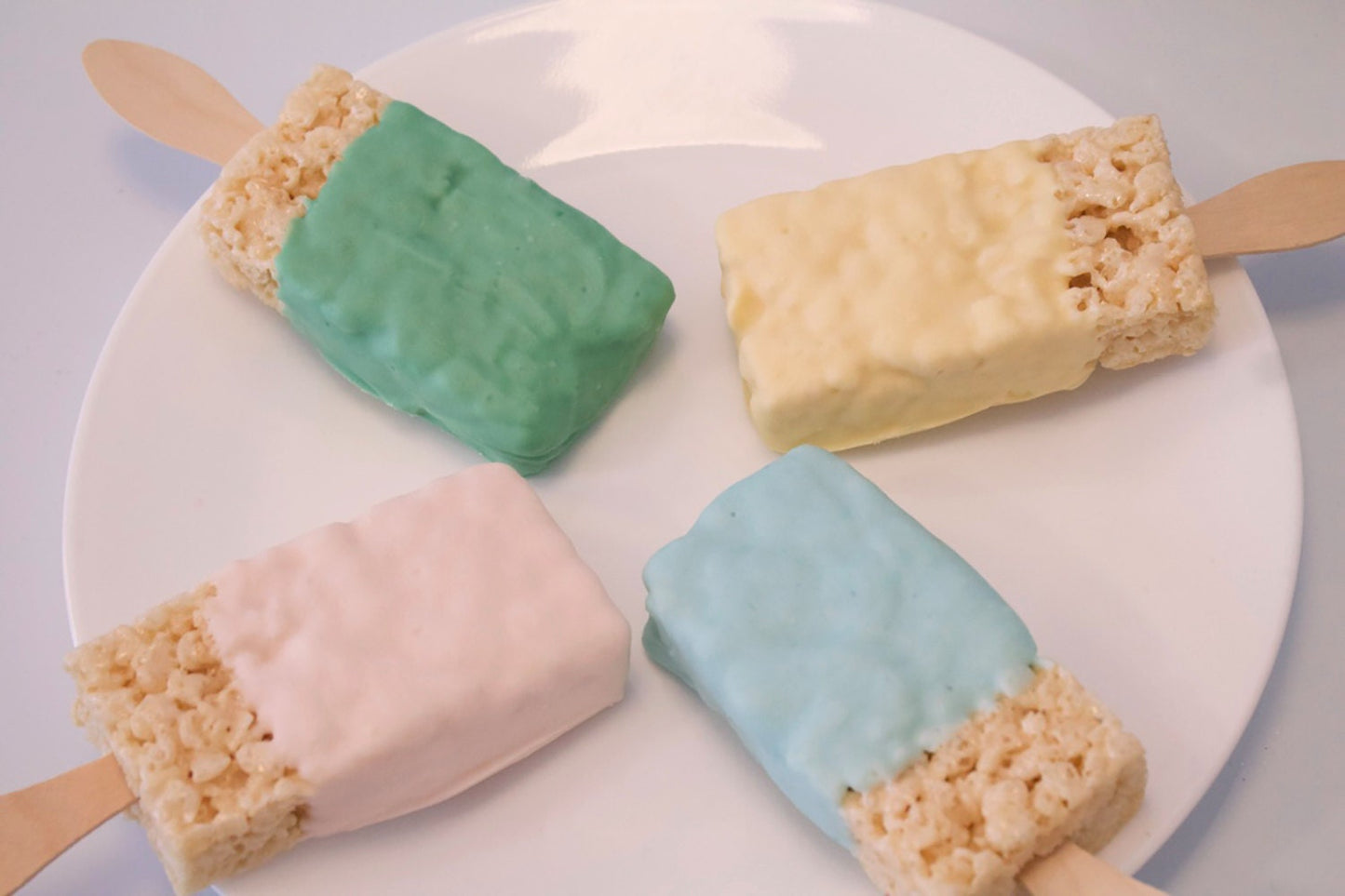 Chocolate Covered Rice Krispie Paint Brush Treats – 1 Dozen – Krispie Treat Pops Perfect for Kids Party Favors