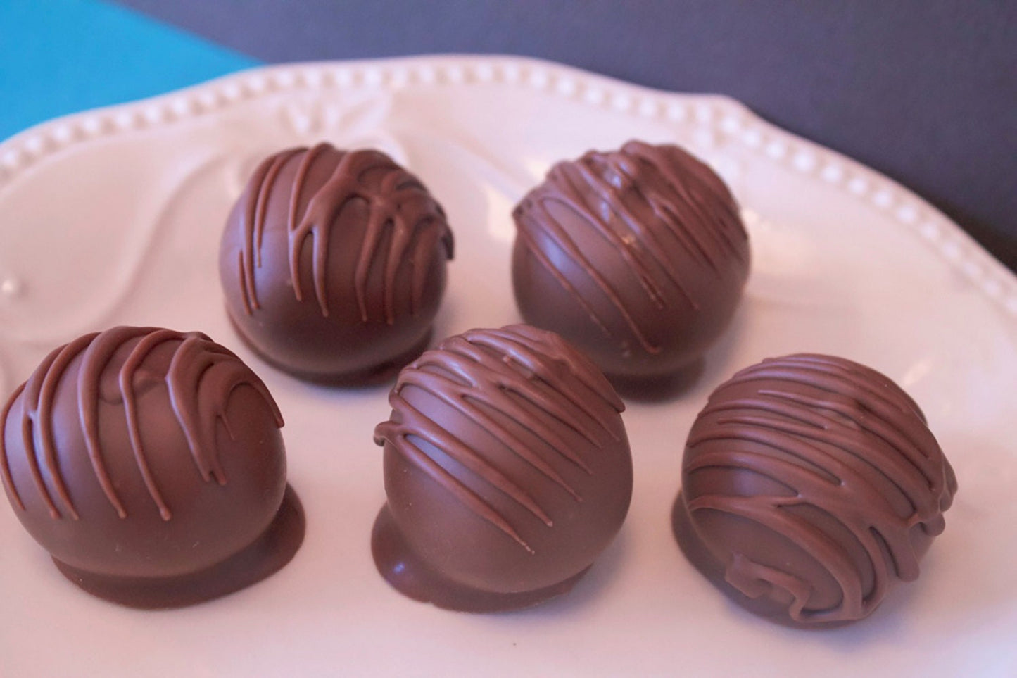 Chocolate Cake Bites, Gourmet Chocolate Cake Balls, Chocolate dipped treats, Old-Fashioned Dessert - 1 dozen