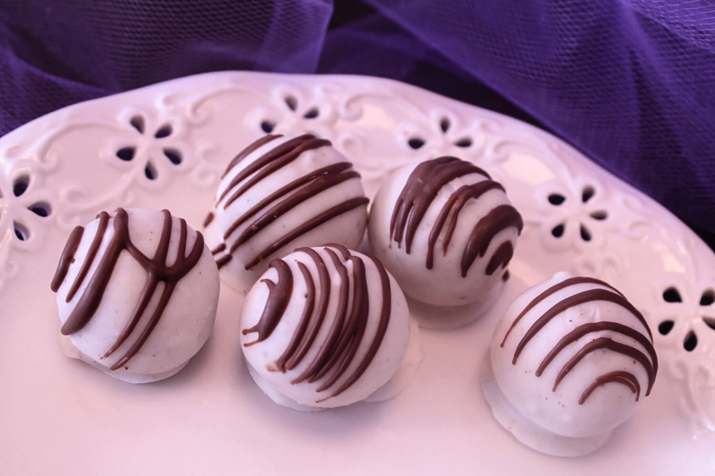 White Chocolate Dipped Tiramisu Cookie Ball Truffles – 1 Dozen
