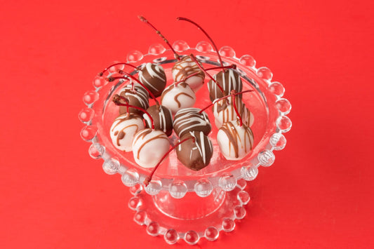Chocolate Covered Cherries for Valentine’s Day – 1 Dozen – Cherries Come Packaged as a Valentine’s Gift